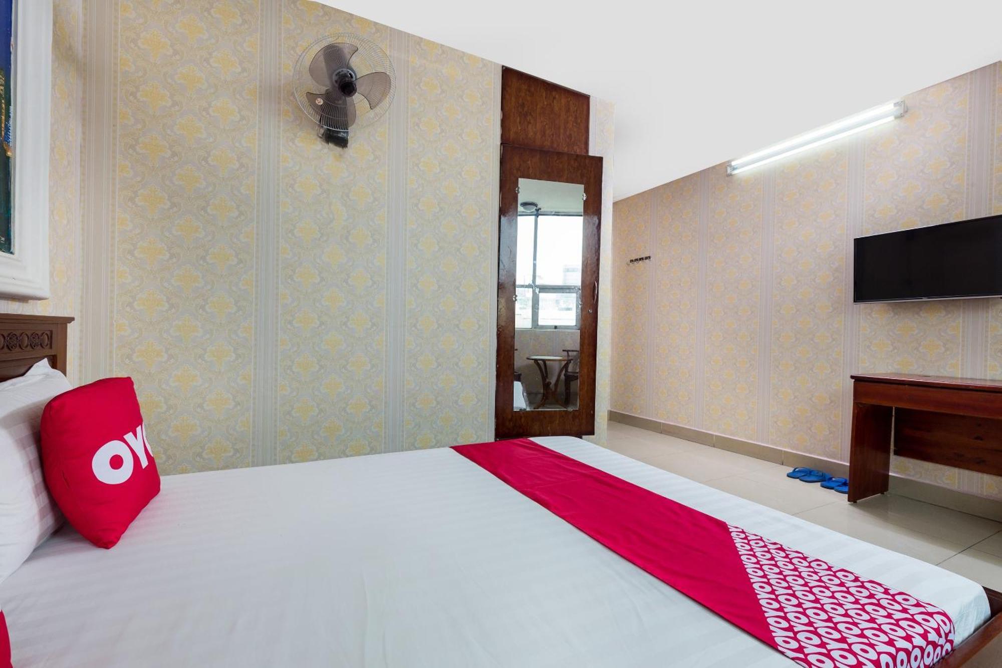 Oyo 476 Anh Khách sạn 2*