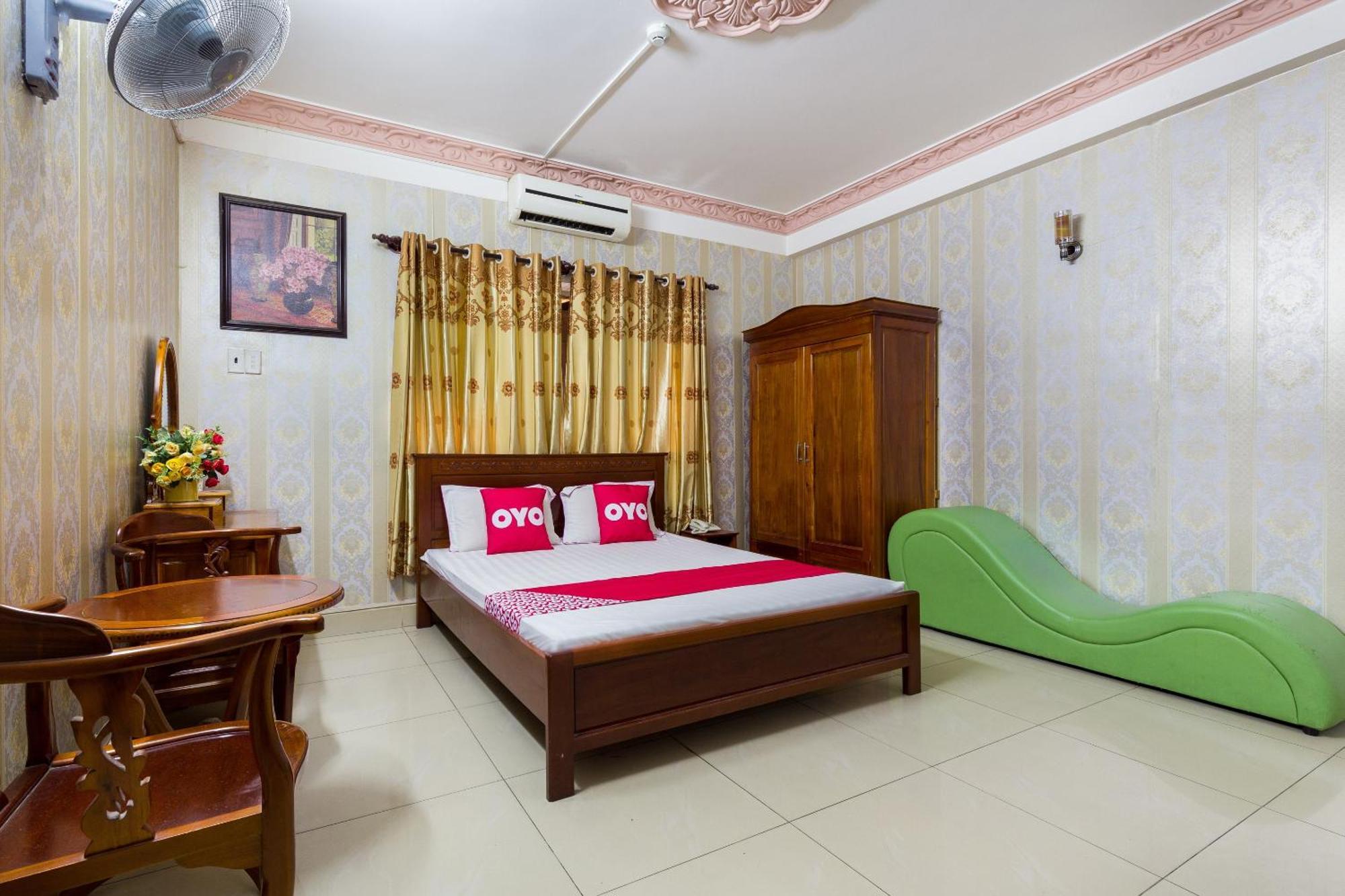 Oyo 476 Anh Khách sạn 2*
